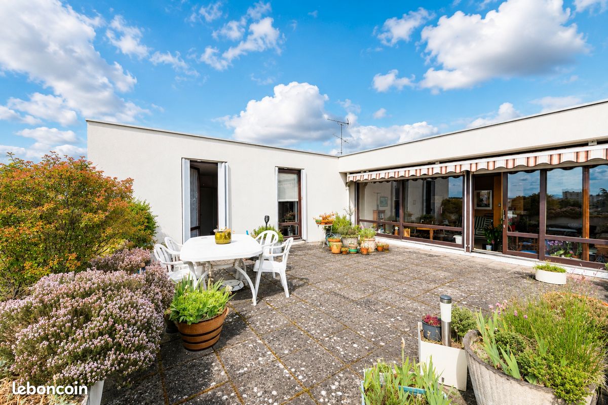 Appartement 5 pièces 95 m² · à Torcy · 95 m² · 235 000 €