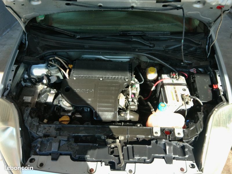 Fiat GRANDE PUNTO 1.3 MULTIJET 16V 75CH ACTIVE 3P (image 18)