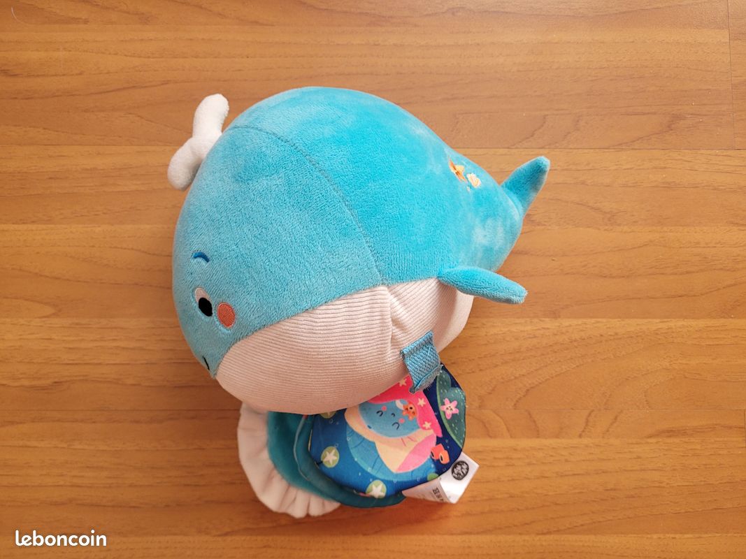 Peluche baleine mon copain de câlins (image 4)