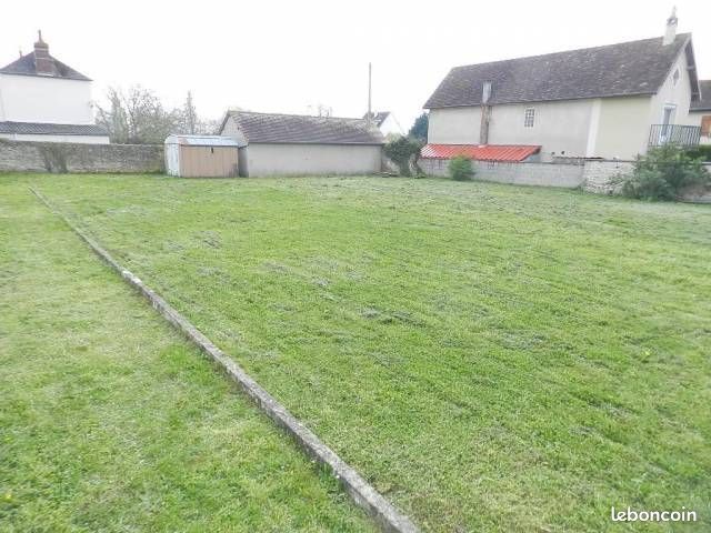 Terrain 300 m² Les Chapelles Bourbon · à Les Chapelles-Bourbon · 130 000 €
