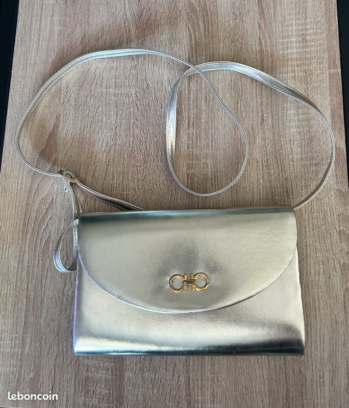 Sac pochette à bandoulière doré (image 1)