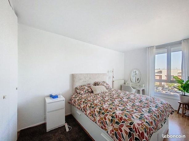 Appartement a louer guyancourt - 4 pièce(s) - 79 m2 - Surfyn