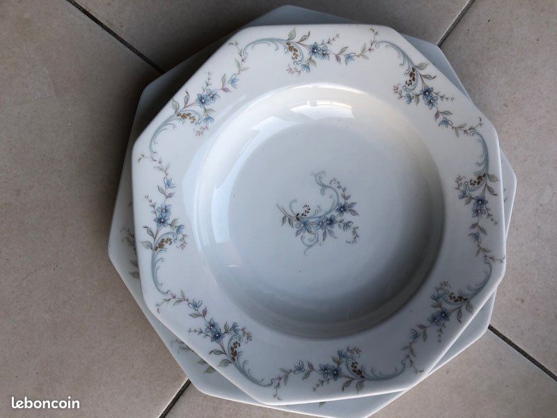 Service de Porcelaine de Limoges doré à l'or fin (image 9)