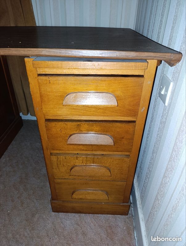 Bureau 122*79cm (image 2)