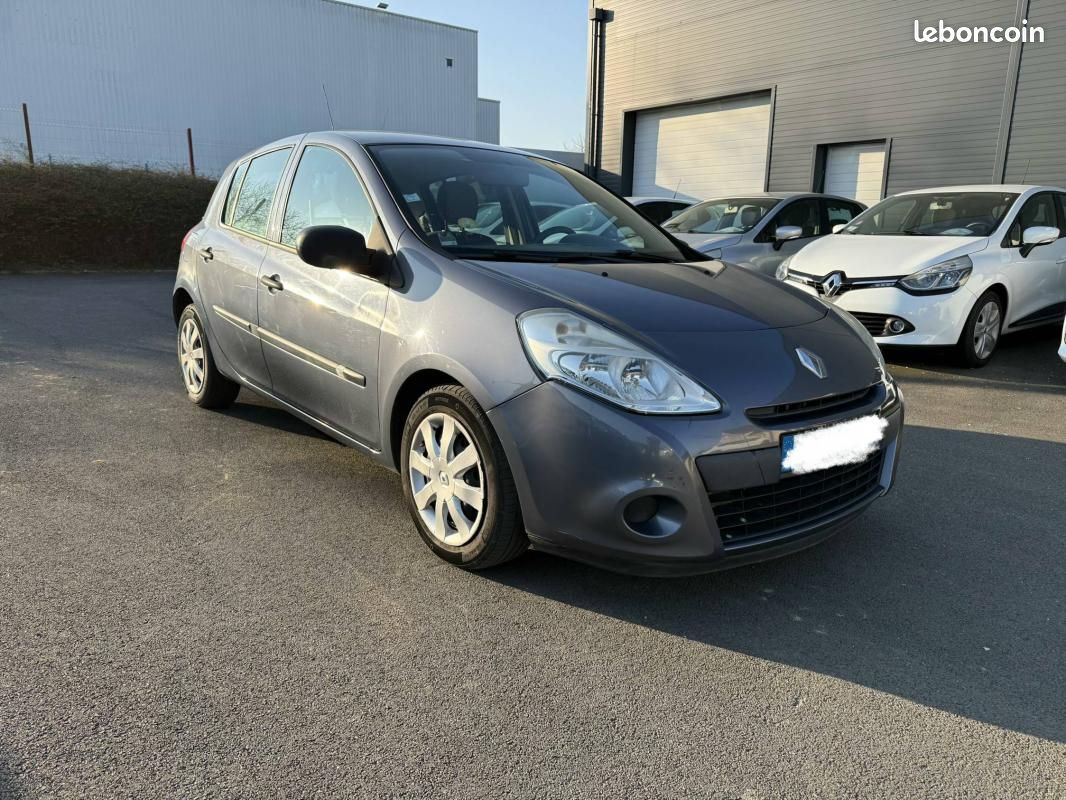 Renault Clio 1,5 DCI 70 CV 1ERE MAIN CERTIFIÉE (image 1)