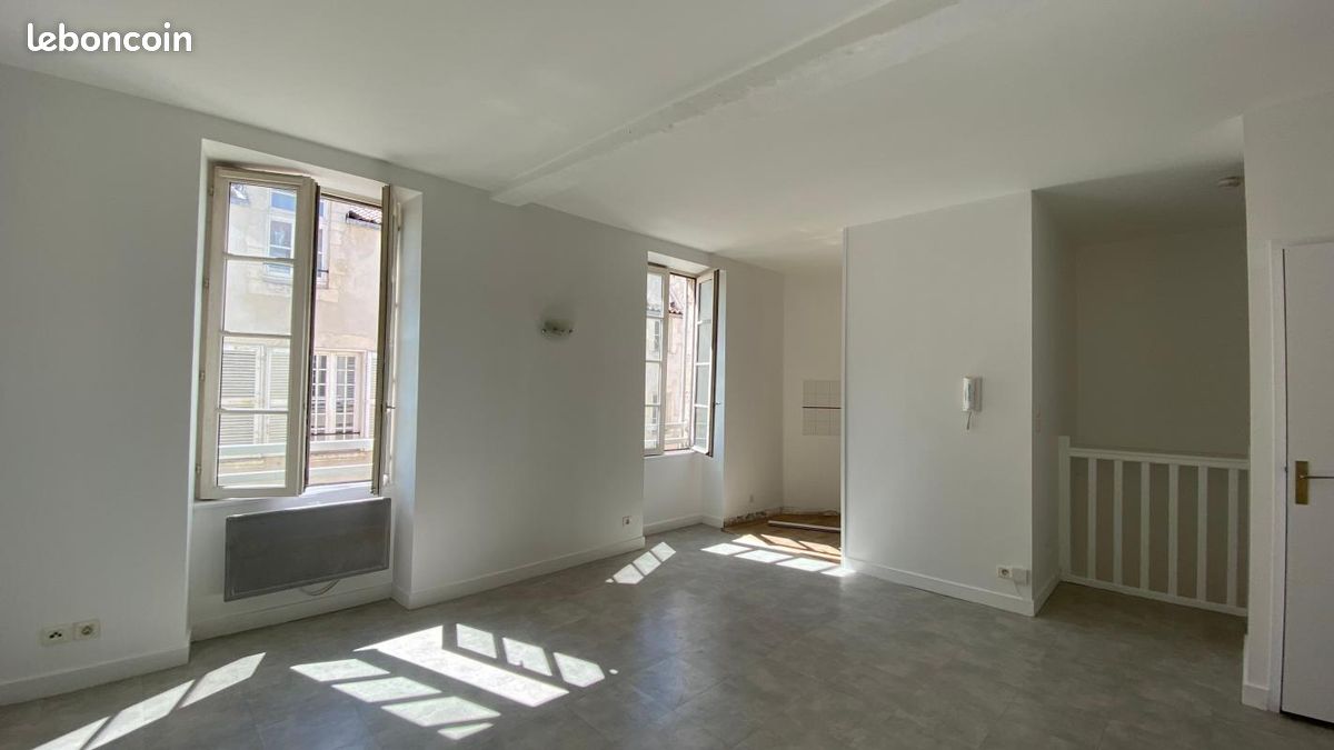 Appartement 3 pièces 65 m² · à La Rochelle · 65 m² · 957 €