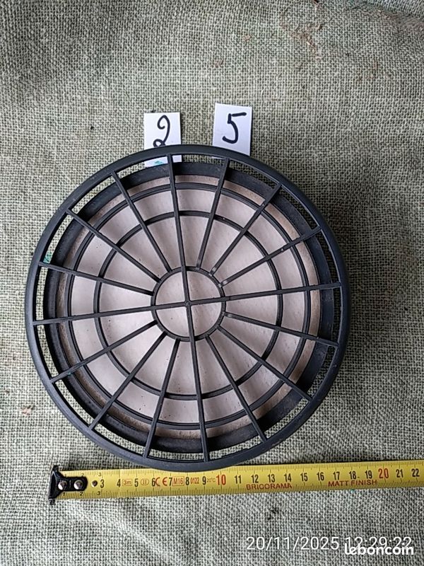 Filtre rond pour aspirateur nilfisk (VP300) (image 1)