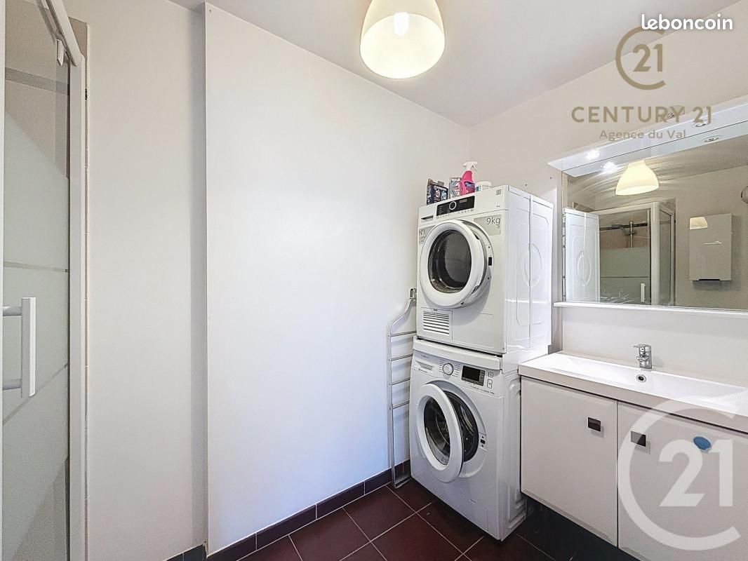 Appartement a louer champs-sur-marne - 4 pièce(s) - 96 m2 - Surfyn