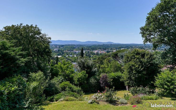Maison 7 pièces 190 m² — 7