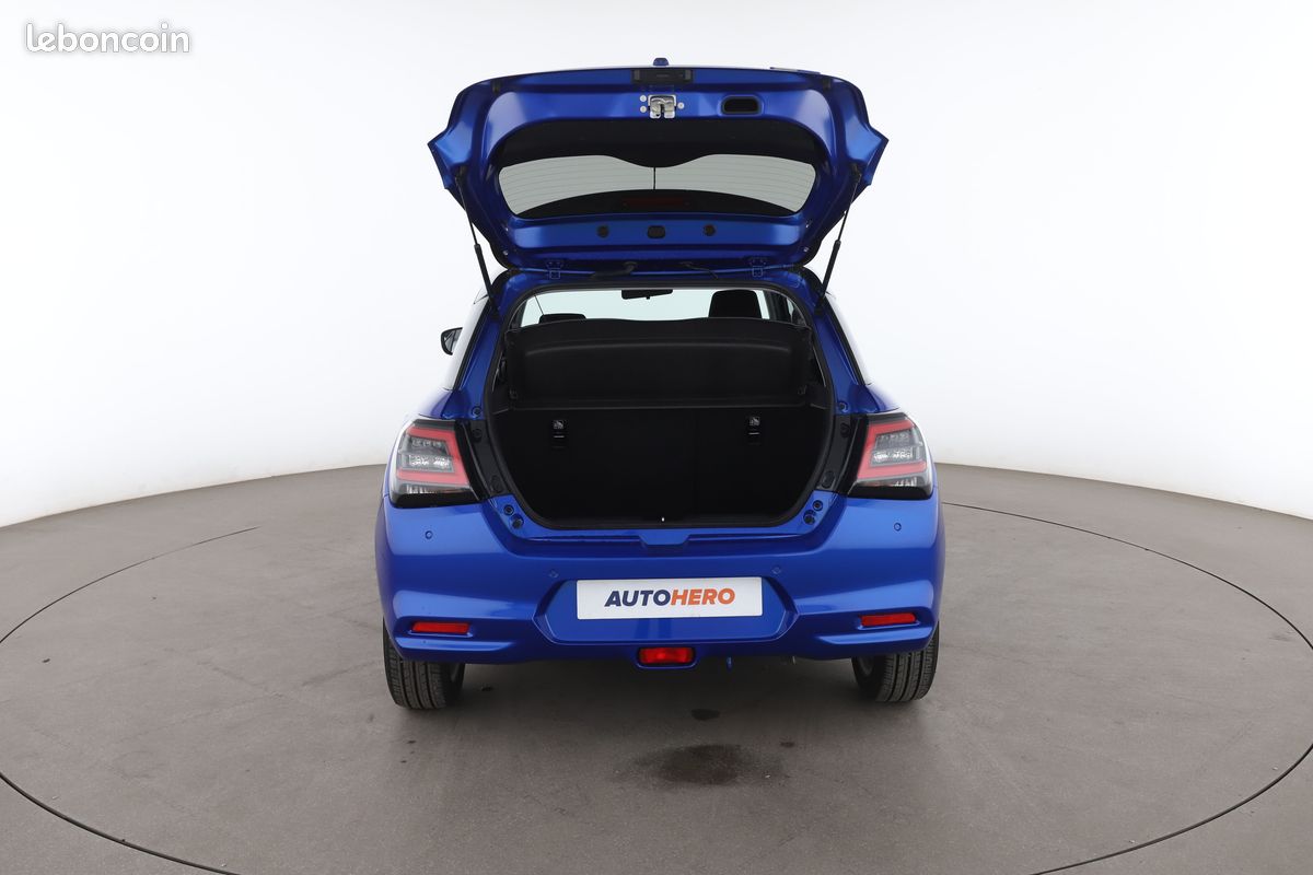Suzuki Swift V 1.2 DualJet Hybrid Pack Auto 83 ch (image 10)