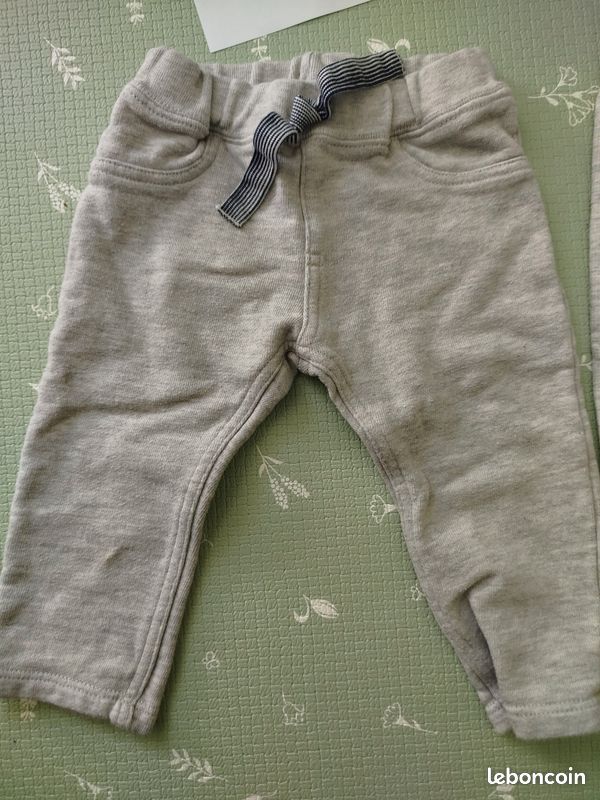 Lot 2 joggings Petit Bateau 6 mois (image 2)