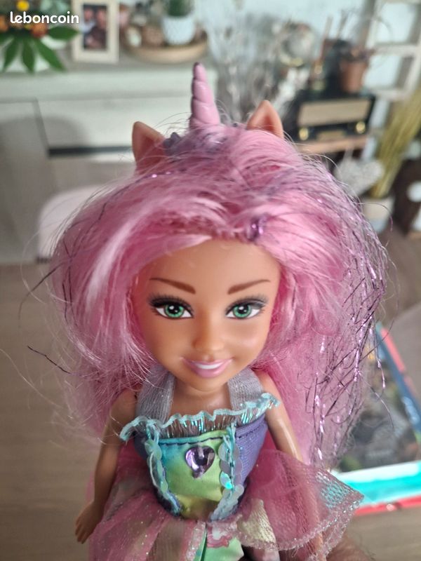 Poupée Licorne - Sparkle Girlz - 26 cm - Tenue colorée - Couronne de licorne (image 2)