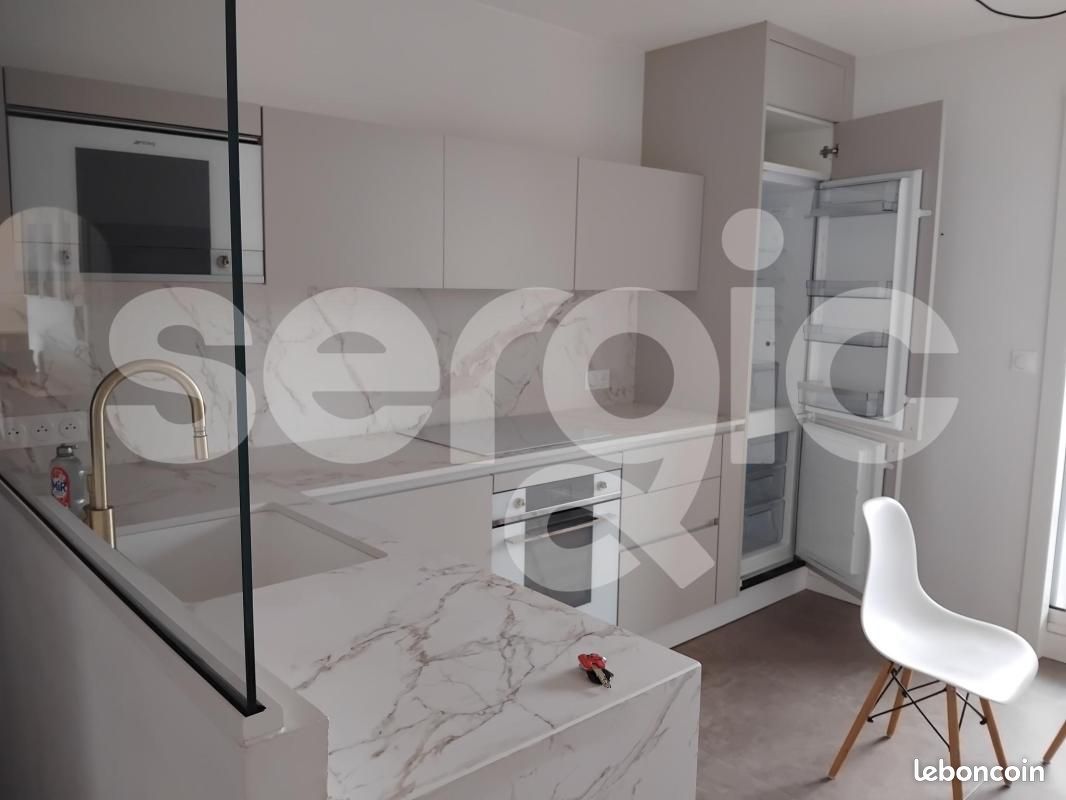 Appartement 3 pièces 99 m² · à Bordeaux · 99 m² · 1 435 €