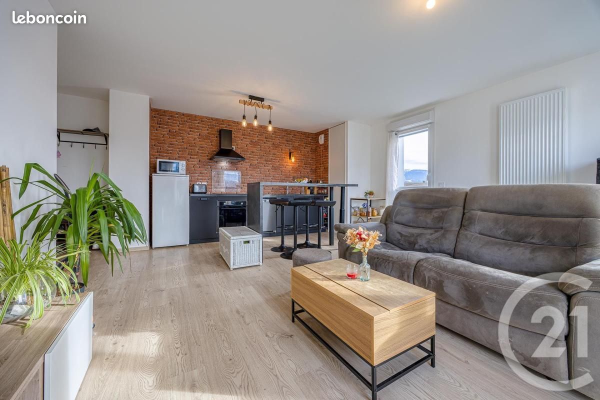 Appartement 4 pièces 78 m² · à Sales · 78 m² · 299 000 €