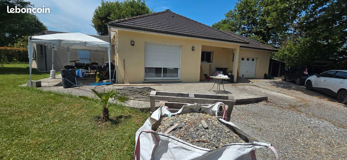 Maison 8 pièces 160 m² · à Monein · 160 m² · 70 000 €