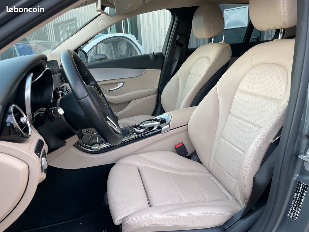 MERCEDES-BENZ CLASSE C180d SW AVANTGARDE LINE 08/2019 1ere Main (image 9)