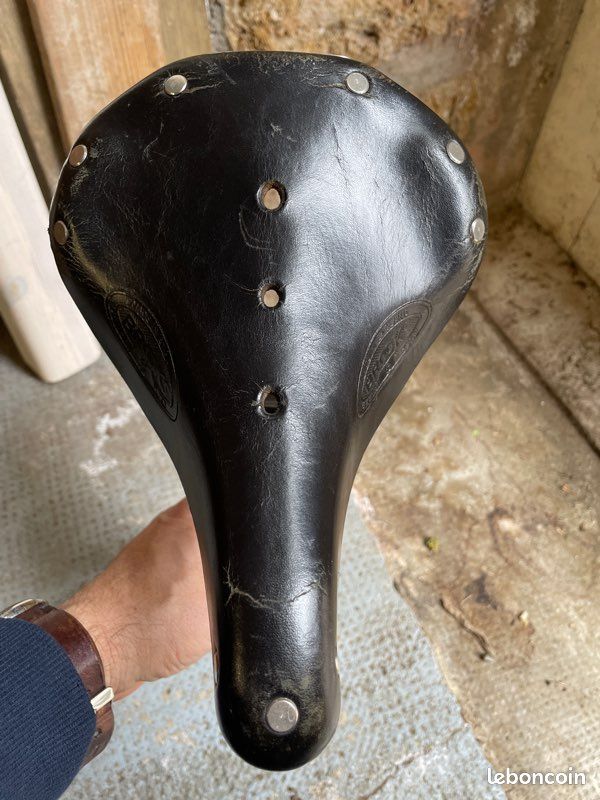 Selle Vélo Vintage BROOKS - Cyclotourisme Ancien - Fabriquée En Angleterre