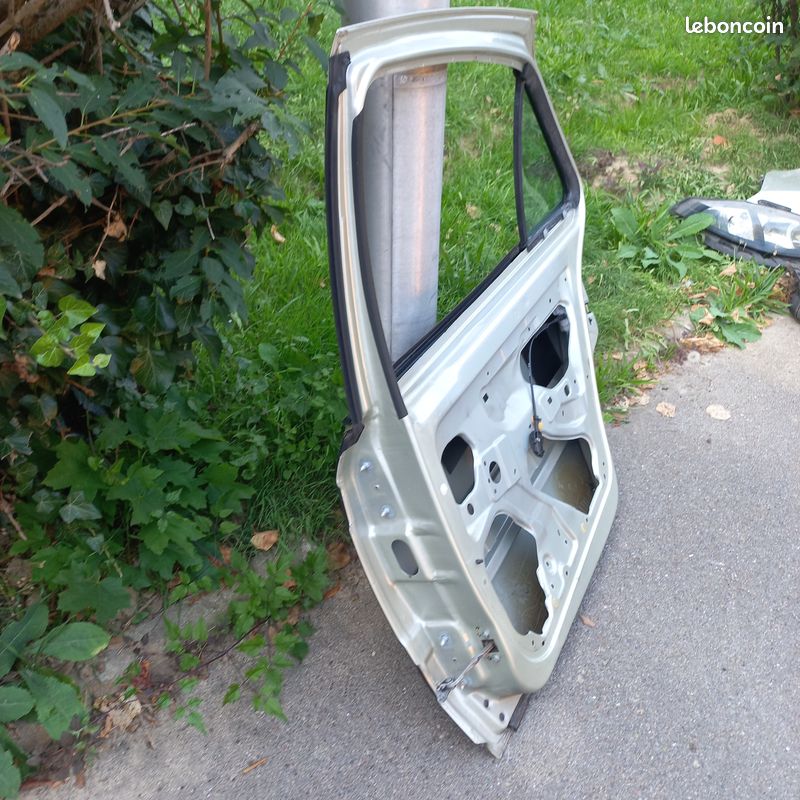 Porte arrière droit vert pâle Renault Laguna 2 (image 3)
