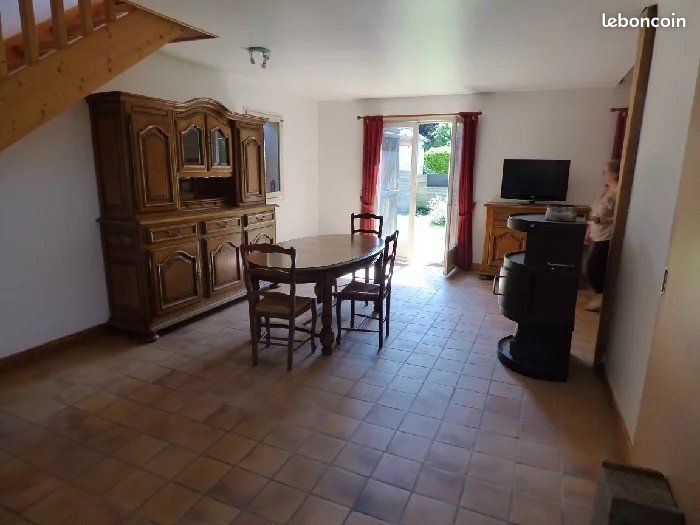 Appartement 1 pièce 12 m² · à Saint-Cyr-en-Val · 12 m² · 400 €