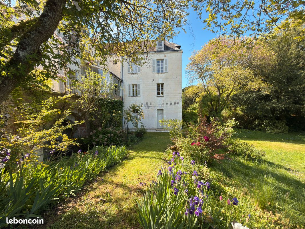 Maison 8 pièces 250 m² · à Loches · 250 m² · 580 000 €