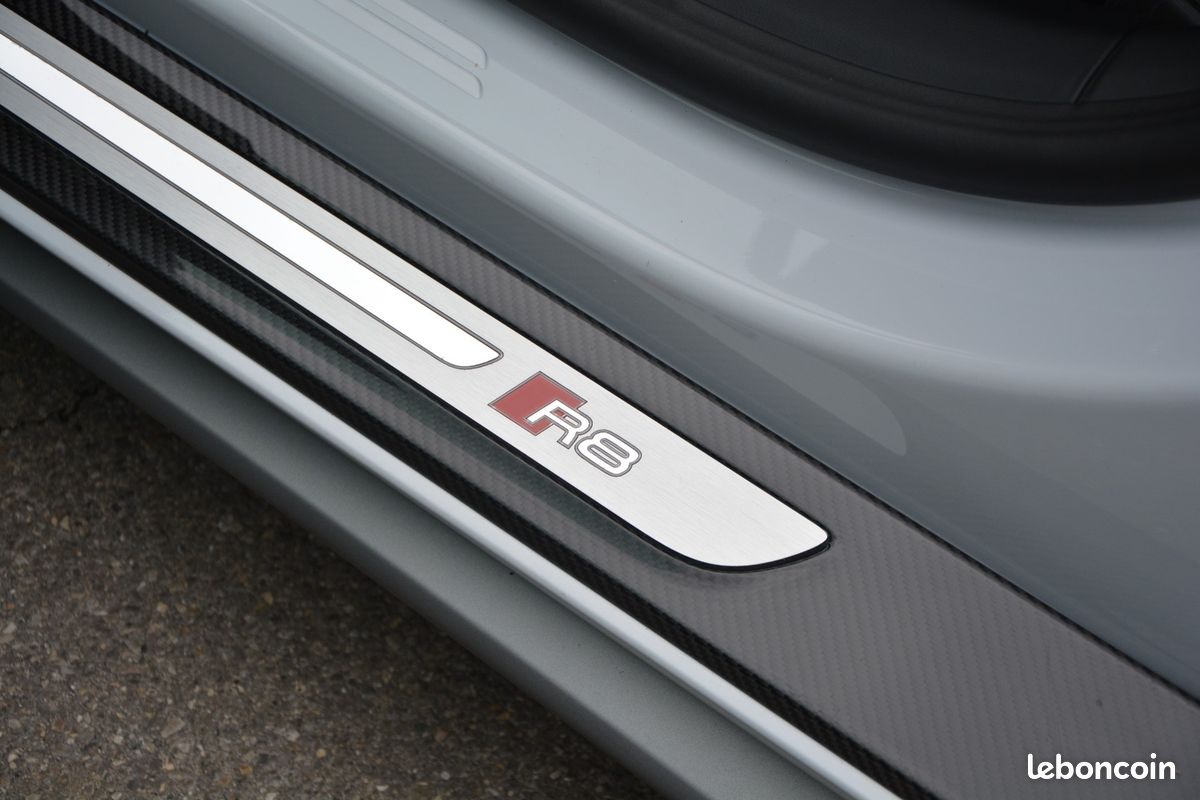 Audi R8 620 CV V10 Performance LOA 1 299 Euros Par mois Sièges Recaro Carbon Interieur et Moteur Gris Suzuka V 10 (image 13)