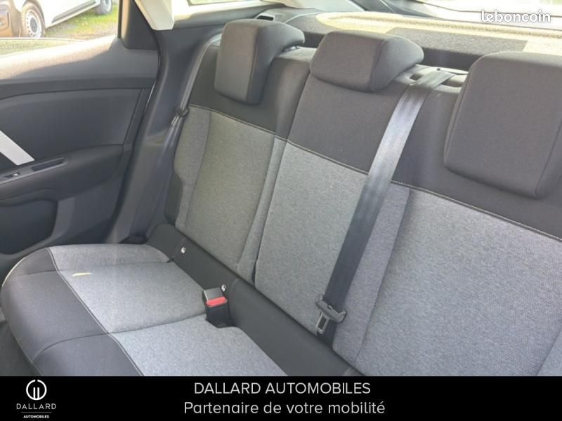 Citroen C4 PureTech 100ch S&S Live Pack Business (image 8)