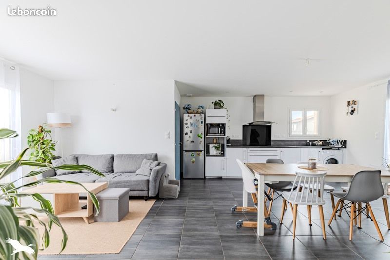 Maison 4 pièces 90 m² · à Saint-Denis-de-Pile · 90 m² · 254 000 €