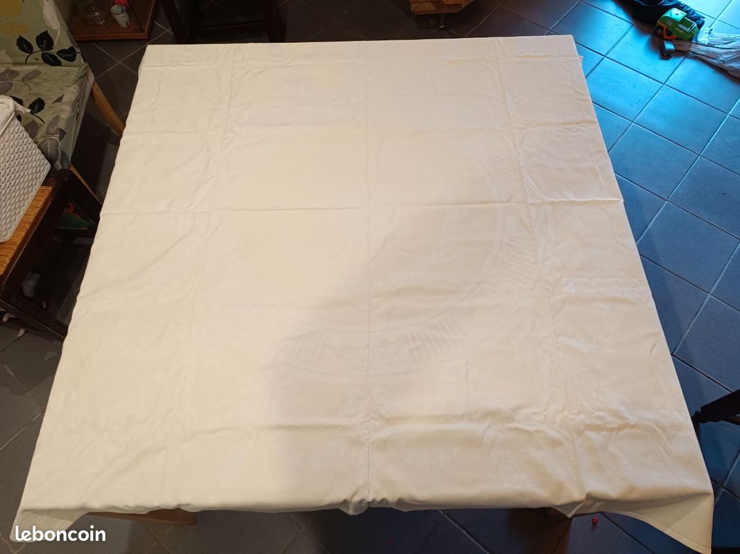 Nappe 150x150 cm (image 1)