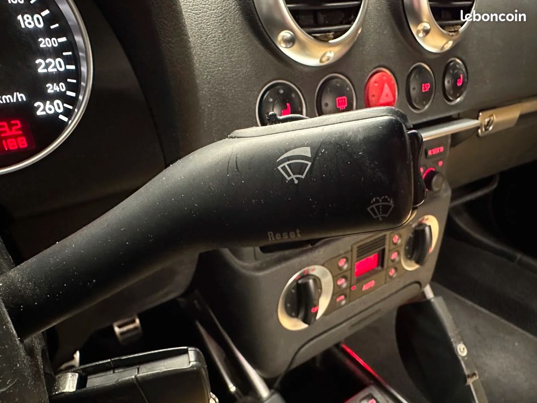 AUDI TT COUPE 1.8T Quattro (image 18)