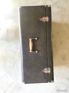 Machine à coudre Singer et sa mallette de rangement (fermée : L54x36xht24)le tout en très bon état (image 3)