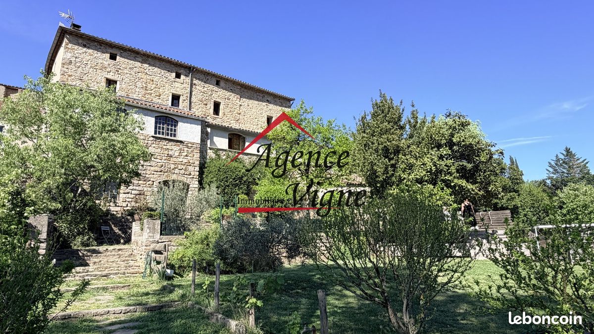 Maison 13 pièces 278 m² · à Les Mages · 278 m² · 349 000 €