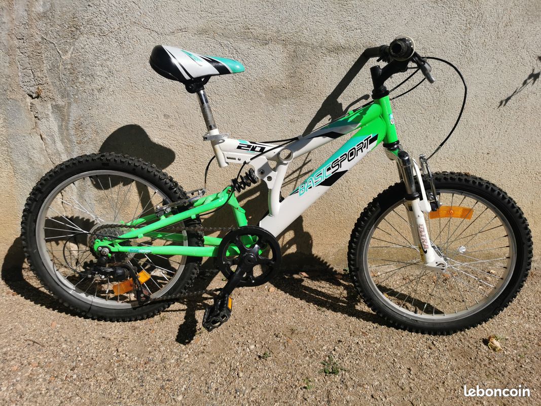 Vélo Enfant Velo Basic Sport 20 Pouces VTT Enfant Basic Sport Vélos