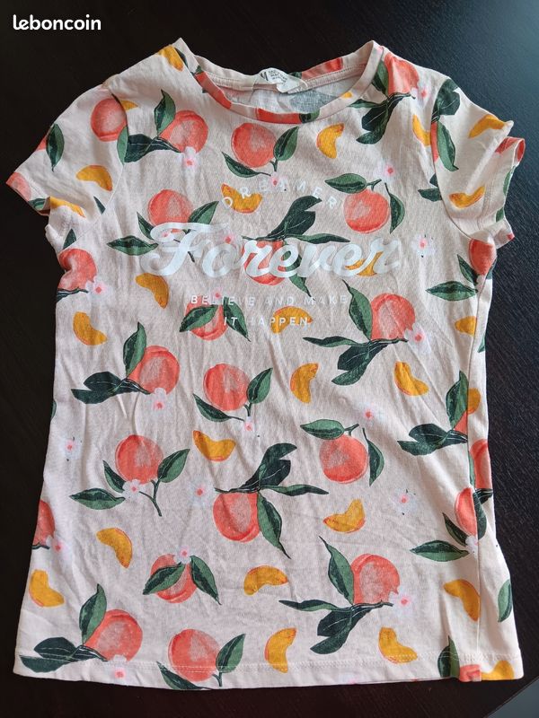 Tee-shirt enfant 8 ans H&M
Noté 8/10 ans (134/140 cm)
Mais convient plus a un 8 ans (image 1)