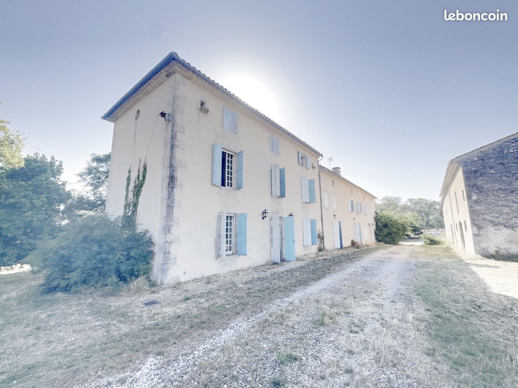 Maison 11 pièces 423 m² · à Soual · 423 m² · 319 800 €