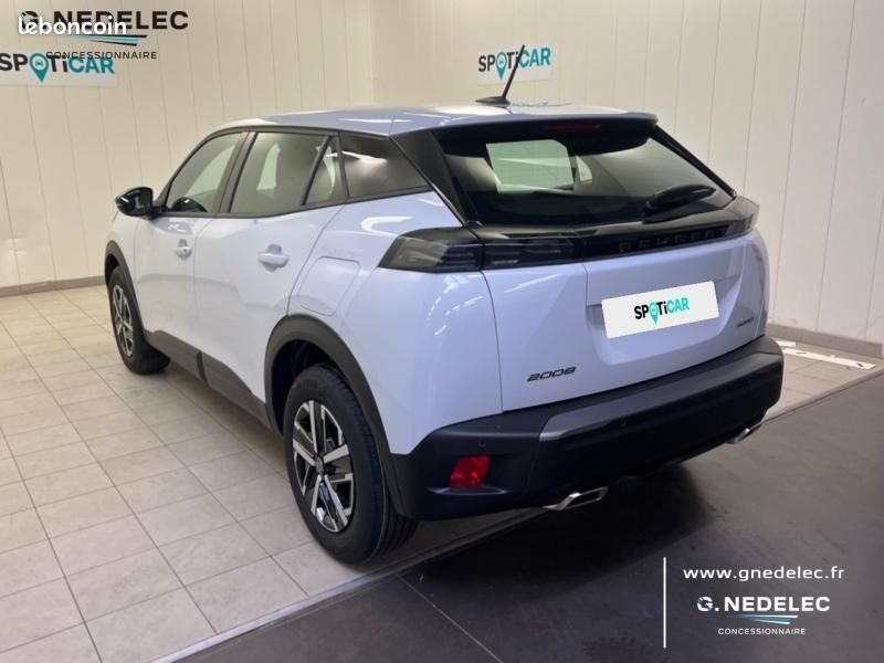 Peugeot 2008 1.2 Hybrid 110ch Style e-DCS6 (image 7)
