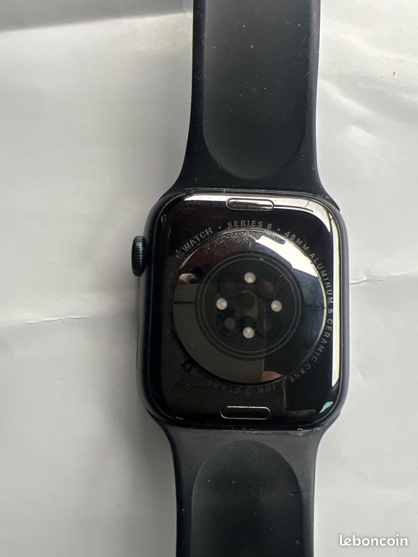 Apple Watch série 8 45 mm aluminum (image 2)