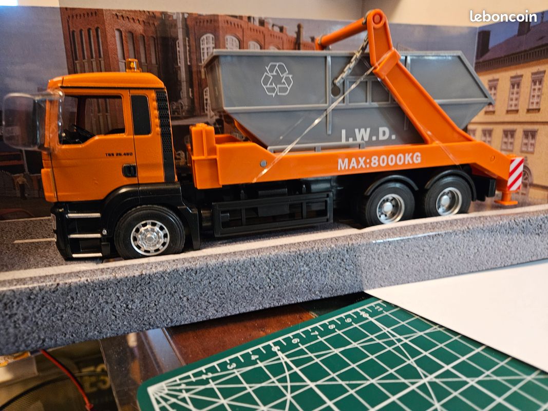 1/32 Camion MAN Multi benné AUTOMAXX - Collection