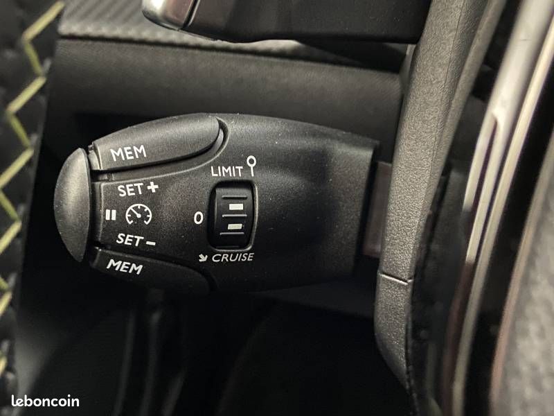 Peugeot 208 Hybrid 136 e-DCS6 GT (image 15)