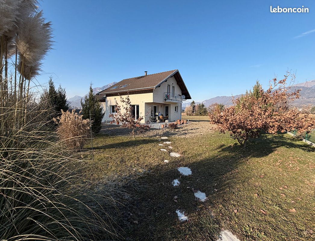 Maison 7 pièces 160 m² · à Marnaz · 160 m² · 500 000 €