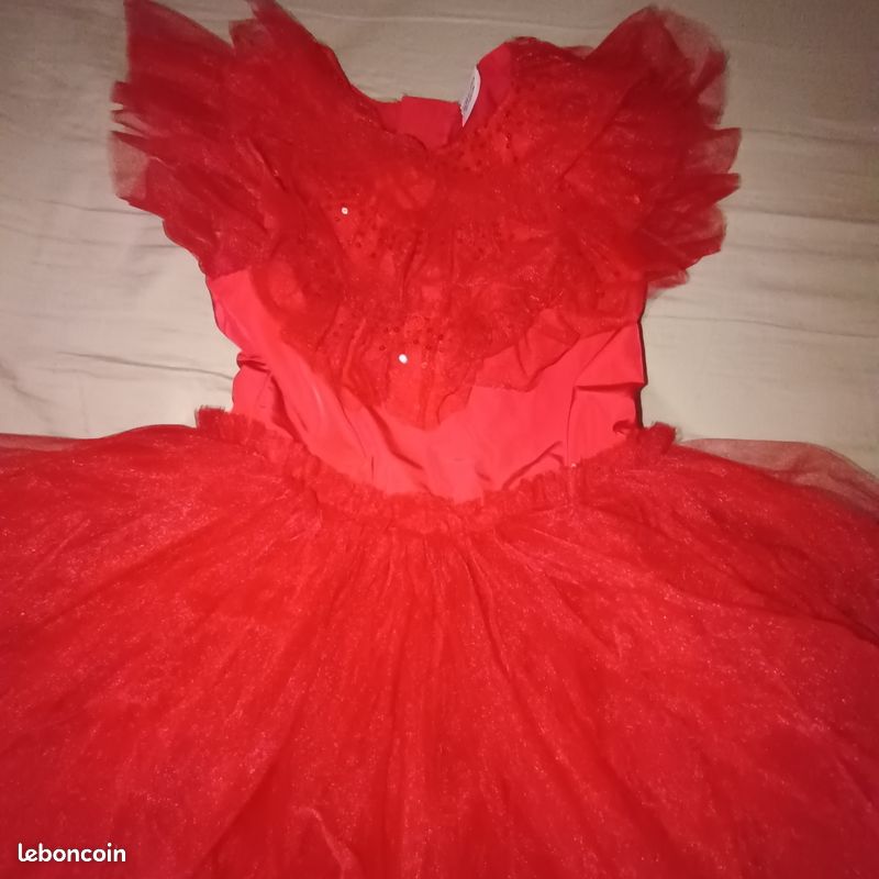 Robe de fête portée une fois (image 3)