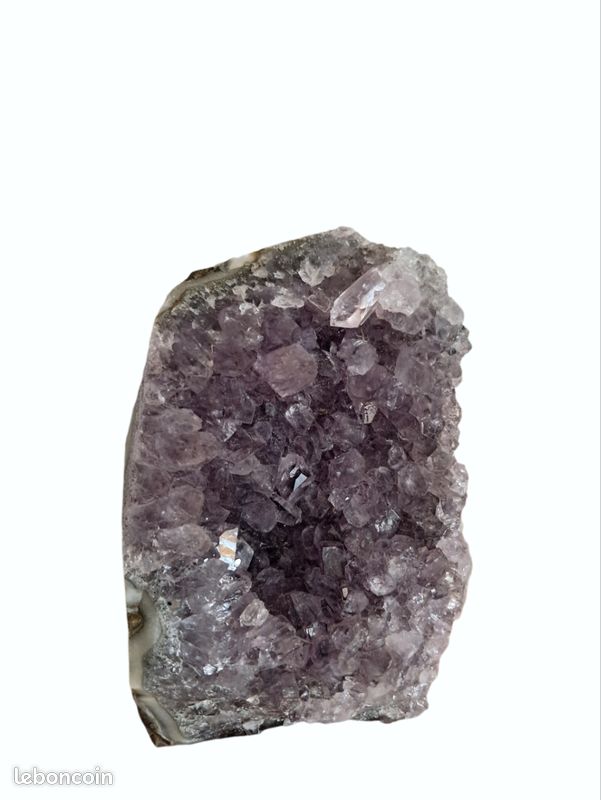 Géode massive Améthyste Uruguay AA violet froid 750 grs (image 14)