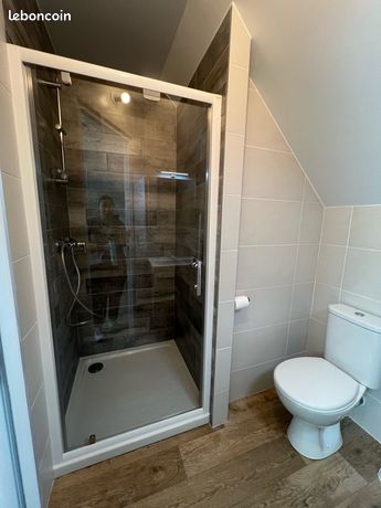 Chambres avec douche et WC - CHAMPLAN