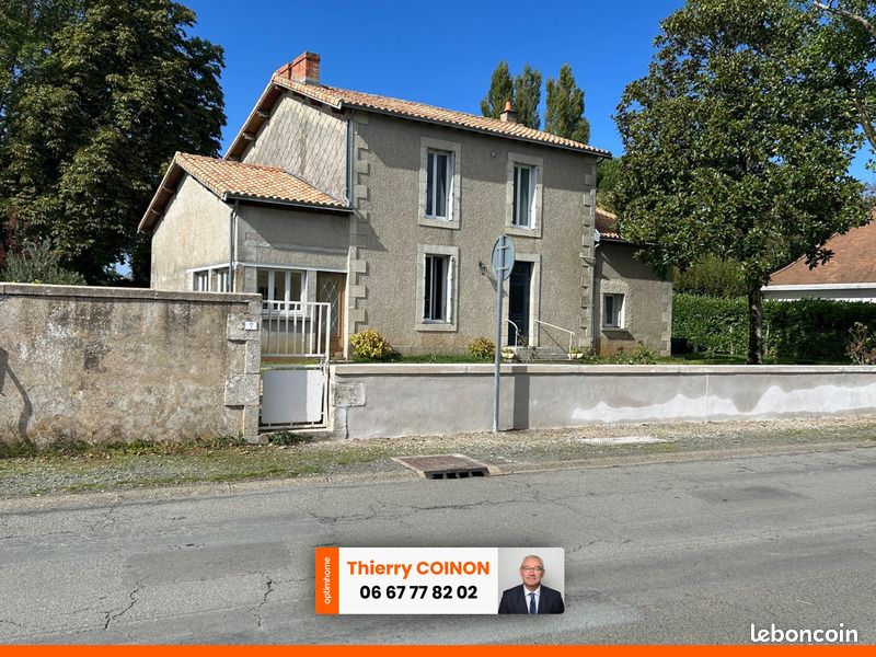Maison 6 pièces 149 m² · à Ménigoute · 149 m² · 155 000 €