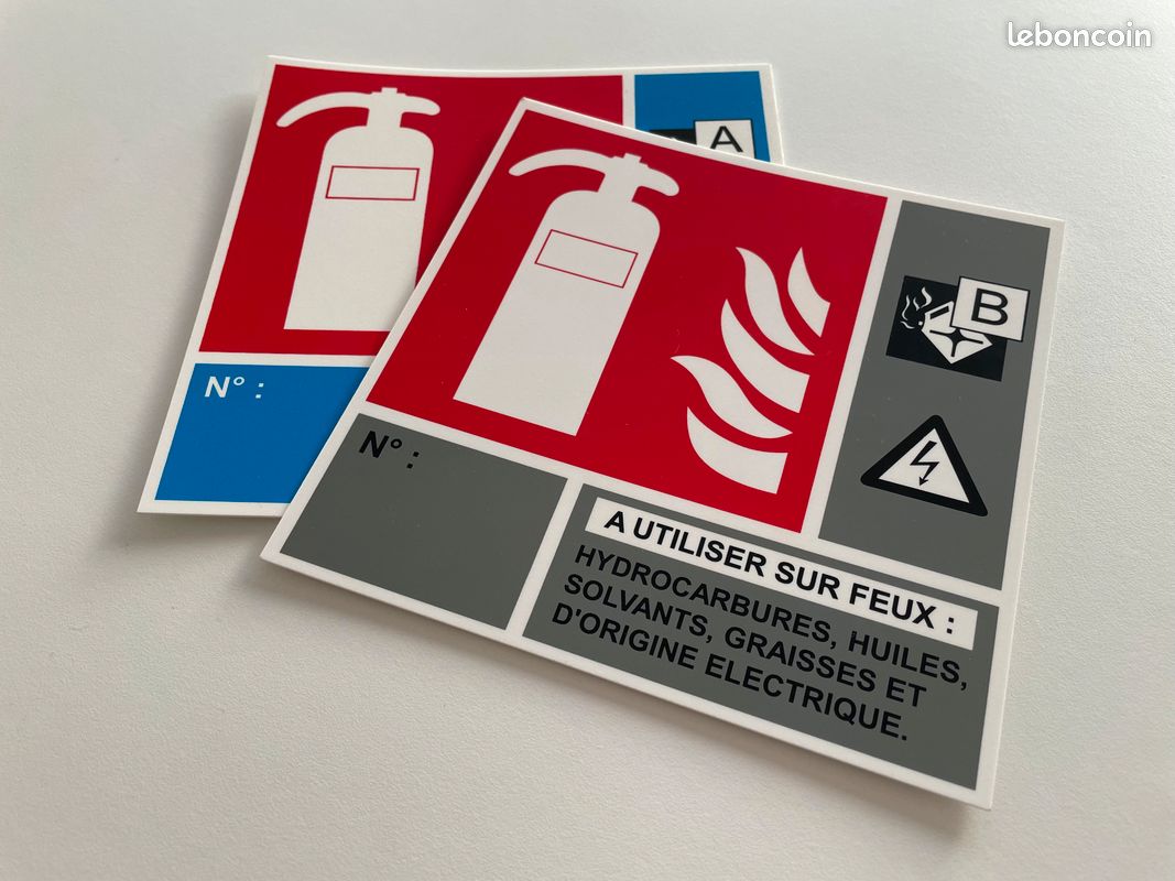 Lot de 2 panneaux signalisation extincteur / NEUF (image 1)