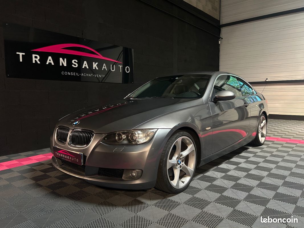BMW SERIE 3 COUPE E92 325i 3.0L N53 218ch Luxe Steptronic A - FACTURE ENTRETIEN COMPLET DEPUIS L'ACHAT - ENTRETIEN À JOUR (image 9)