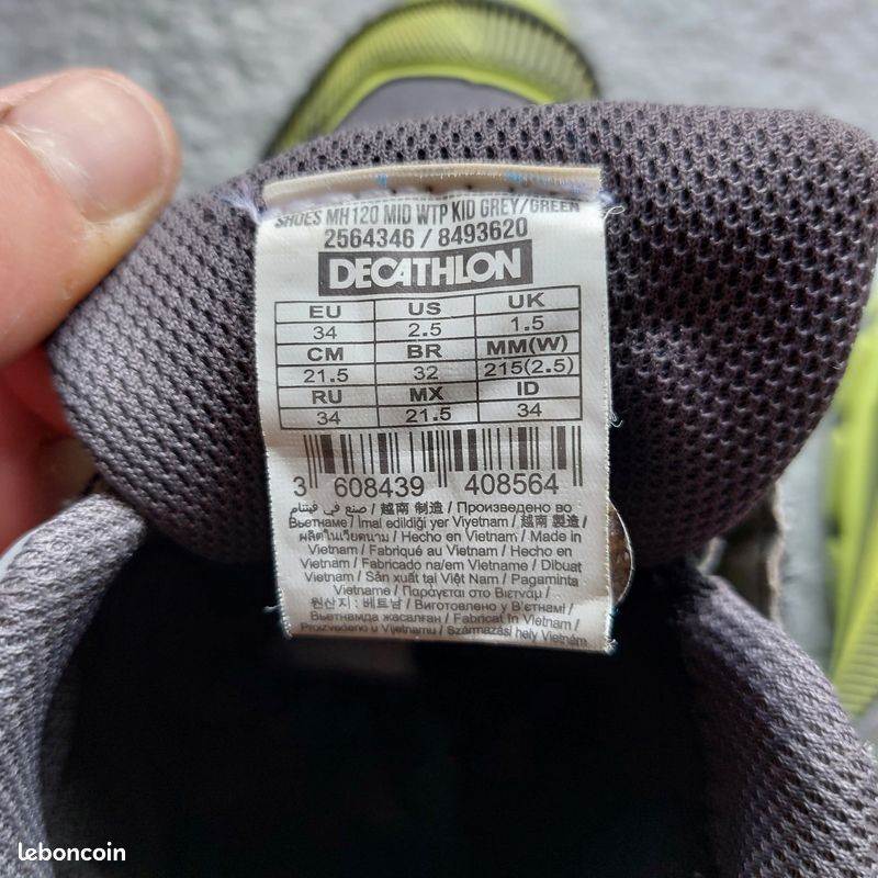 Vend chaussures de randonnée enfant (image 1)