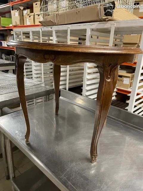 Table ronde basse pieds Louis XVI (image 2)