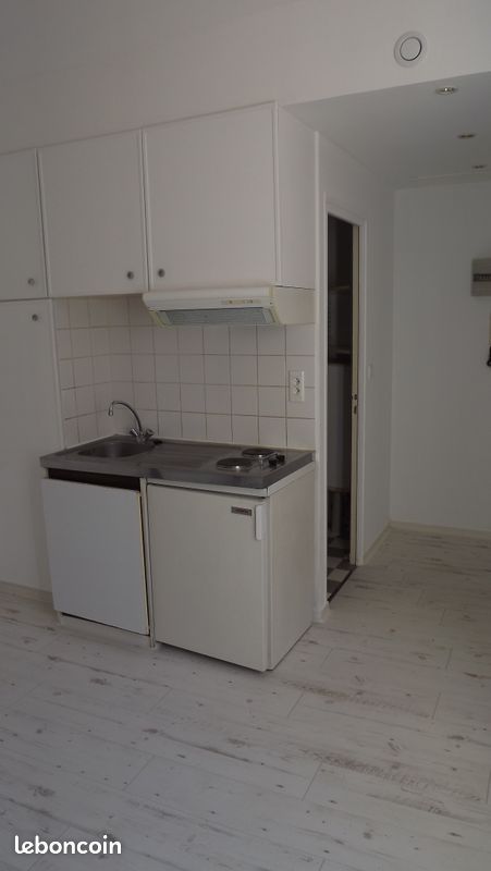 Appartement 1 pièce 18 m² · à Clermont-Ferrand · 18 m² · 350 €/mois