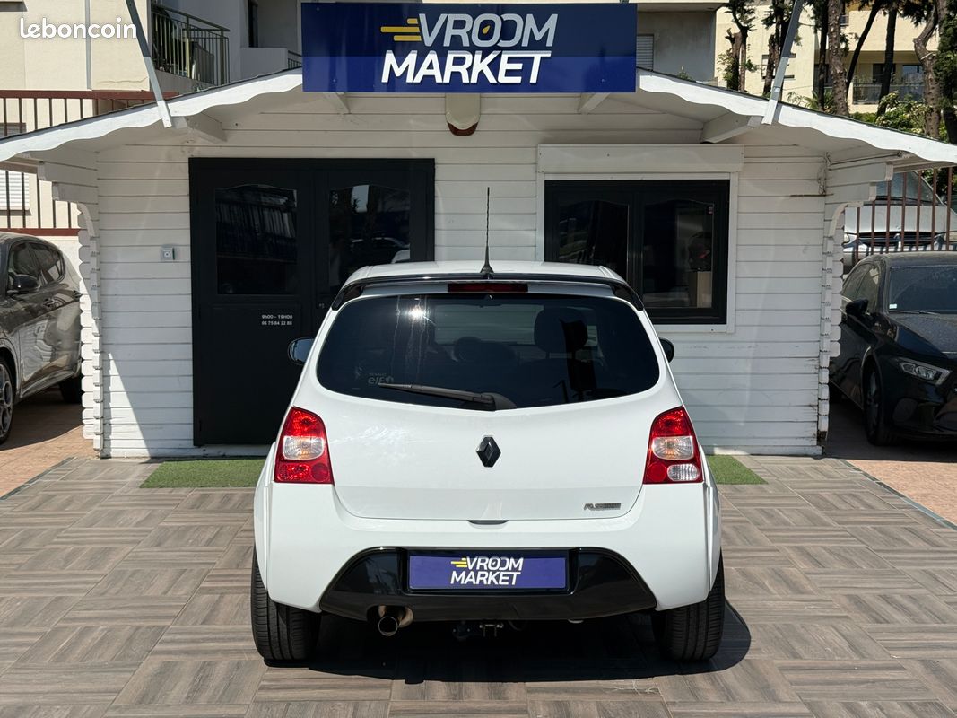 RENAULT Twingo RS 1.6 130ch - 2011 - 110 000 km - Kit Distribution fait à 109000 - Demi ligne - Suivi Complet (image 4)