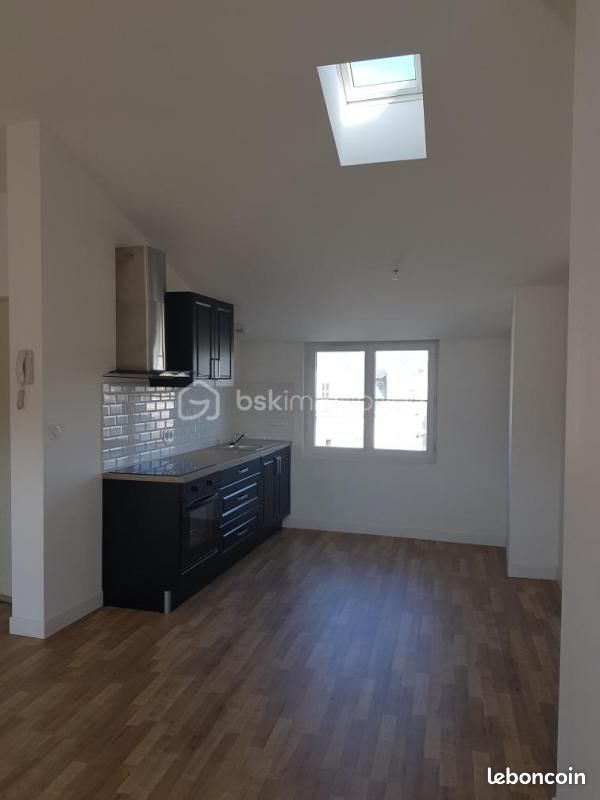 Appartement 3 pièces 56 m² · à Châtellerault · 56 m² · 560 €
